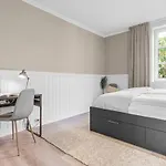 Апартаменты Spacious With Terrace & Parking *