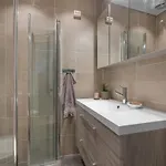 Апартаменты Spacious With Terrace & Parking *
