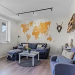 Spacious With Terrace & Parking Апартаменты