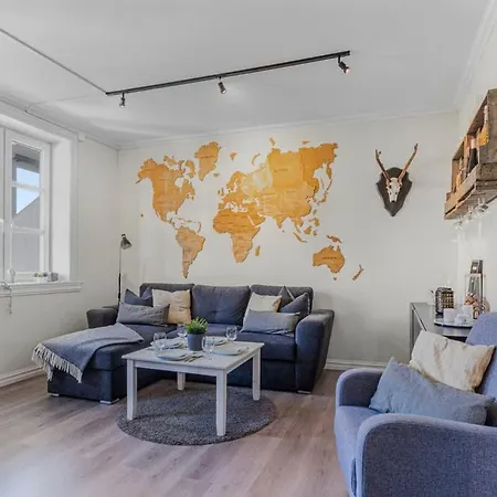 Spacious With Terrace & Parking Apartment